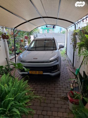 מודעת רכב ג׳יי.איי.סי E-JS4