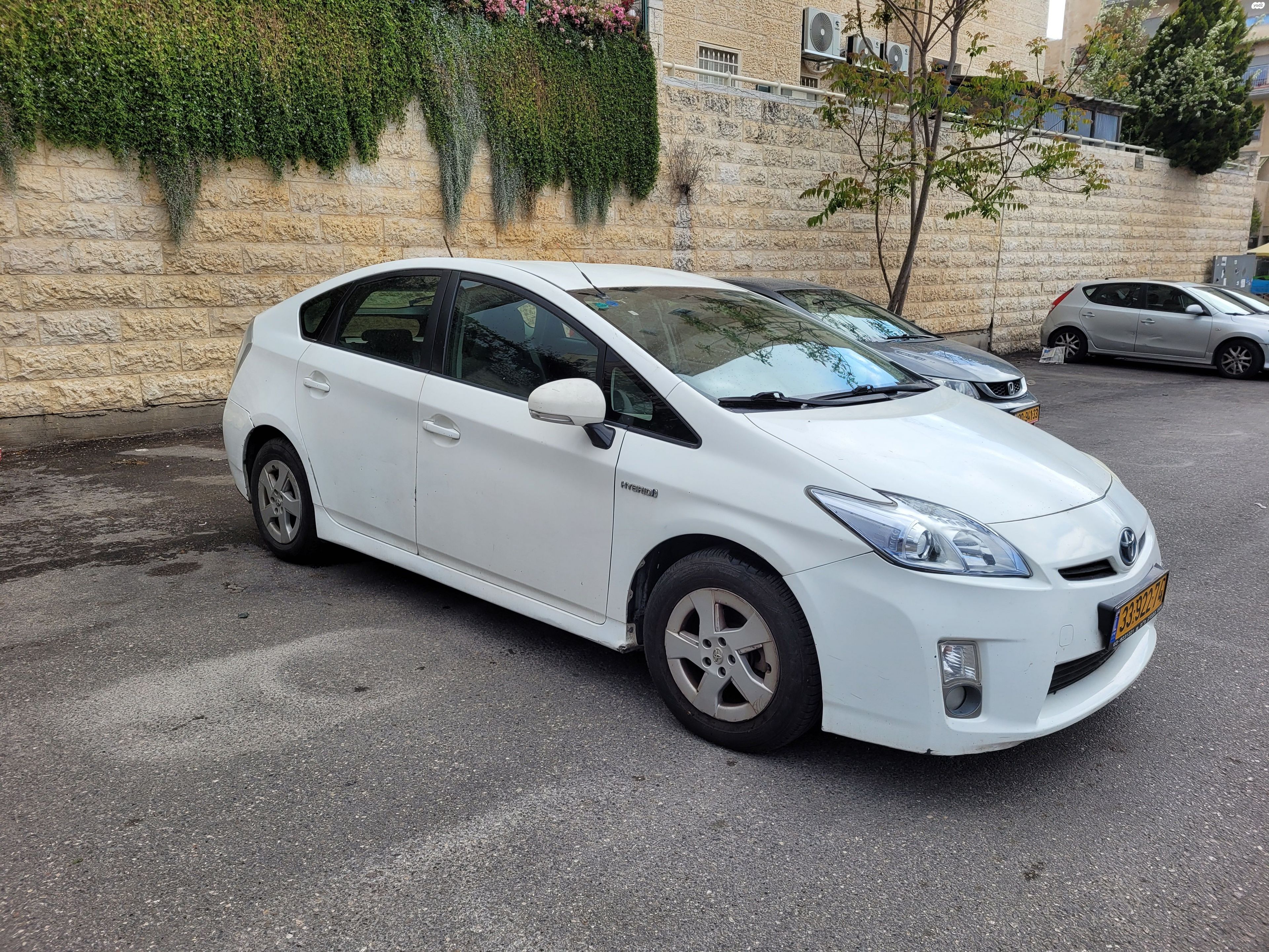 מודעת רכב טויוטה פריוס