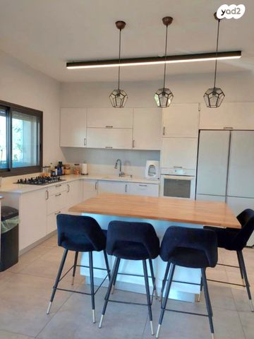 דירה, תל מונד