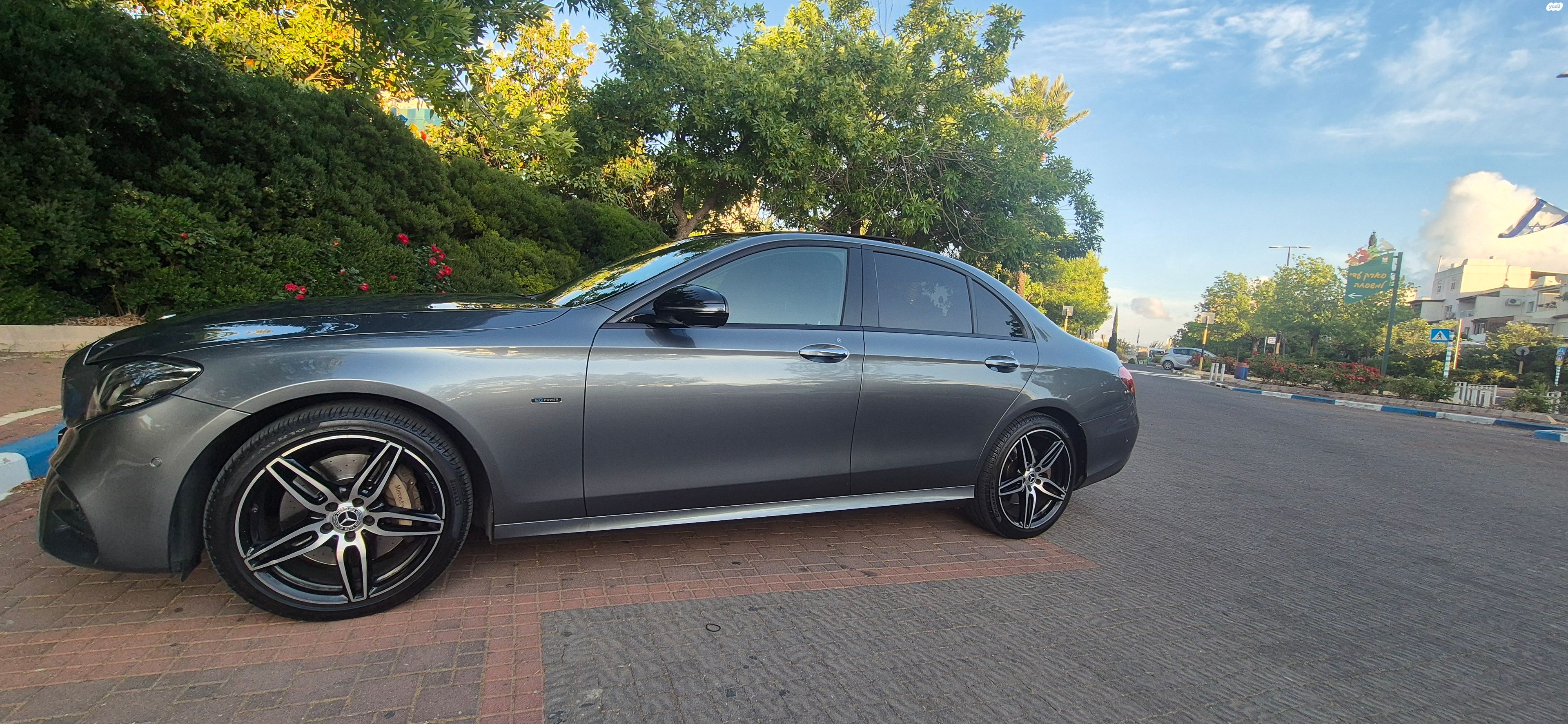 מודעת רכב מרצדס-בנץ E-class