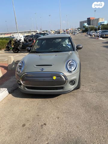 מודעת רכב מיני קופר SE (חשמלית)