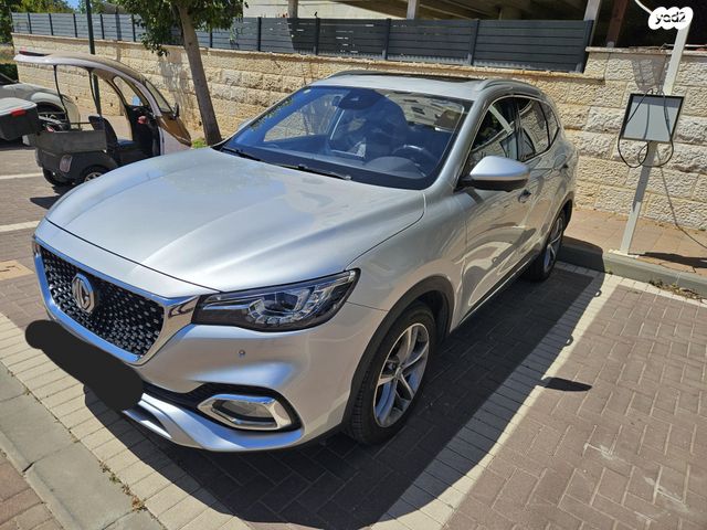 מודעת רכב אם ג'י EHS PHEV