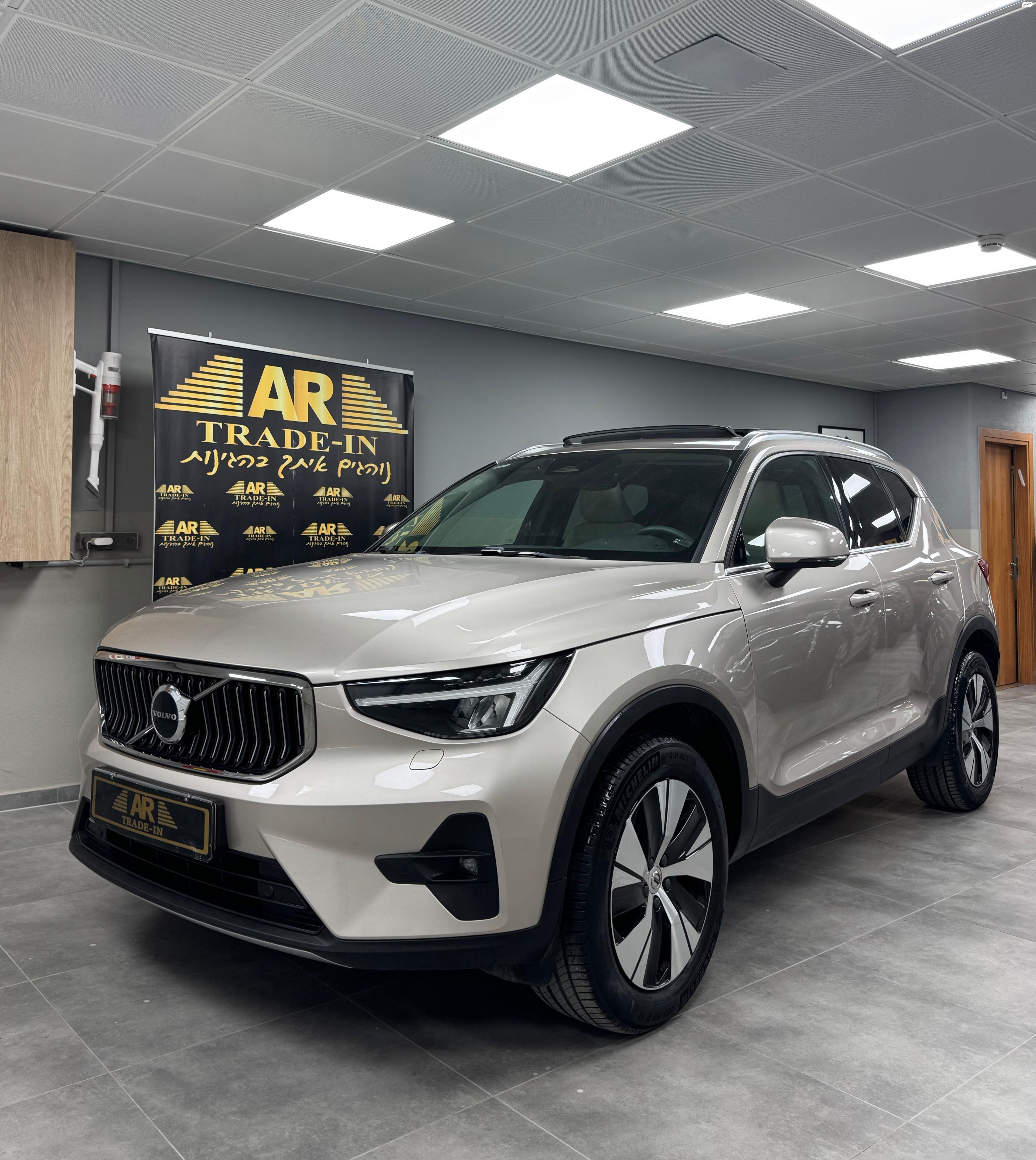 מודעת רכב וולוו XC40