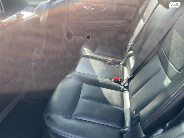 ניסאן אקס טרייל