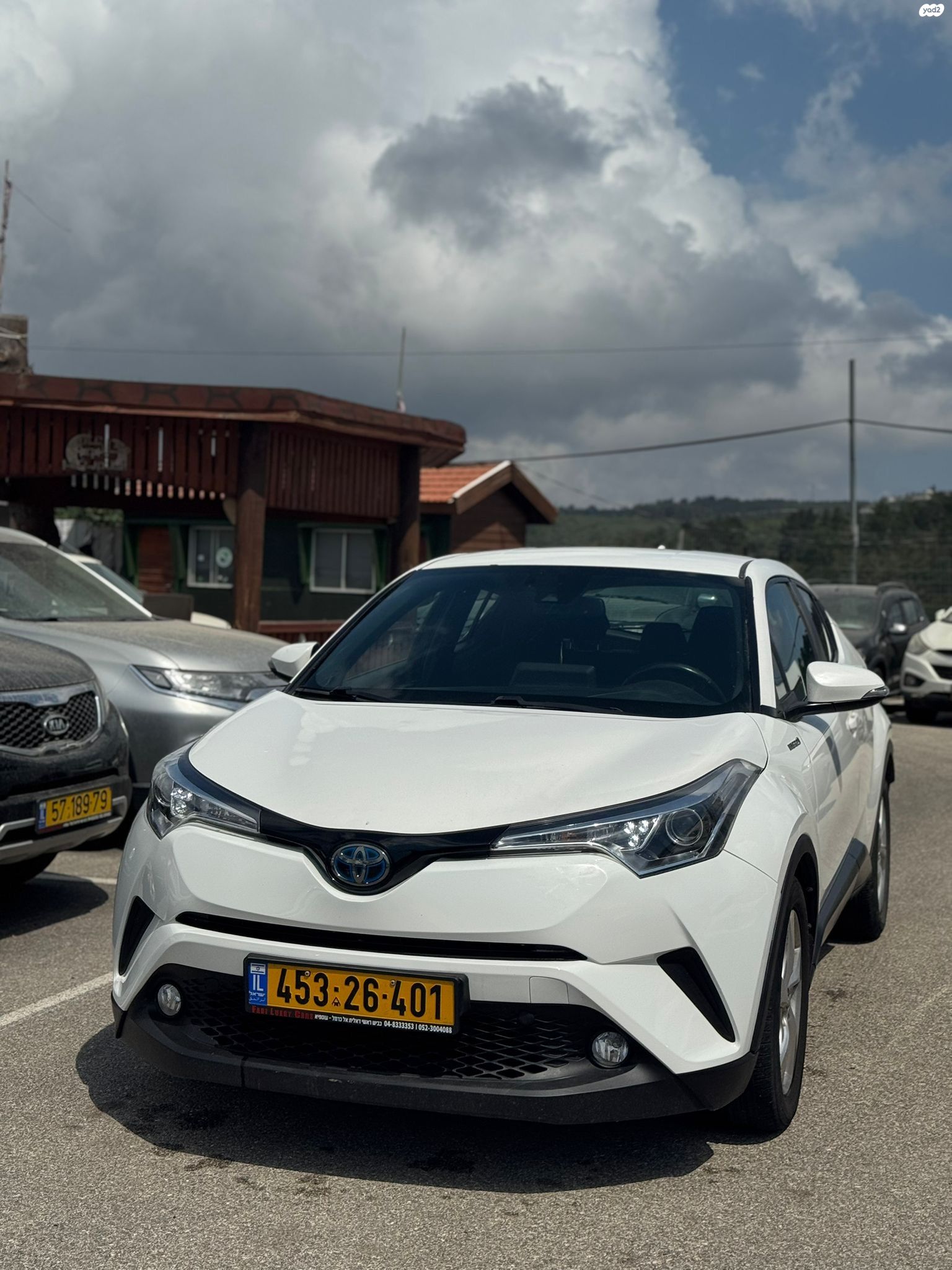 מודעת רכב טויוטה C-HR