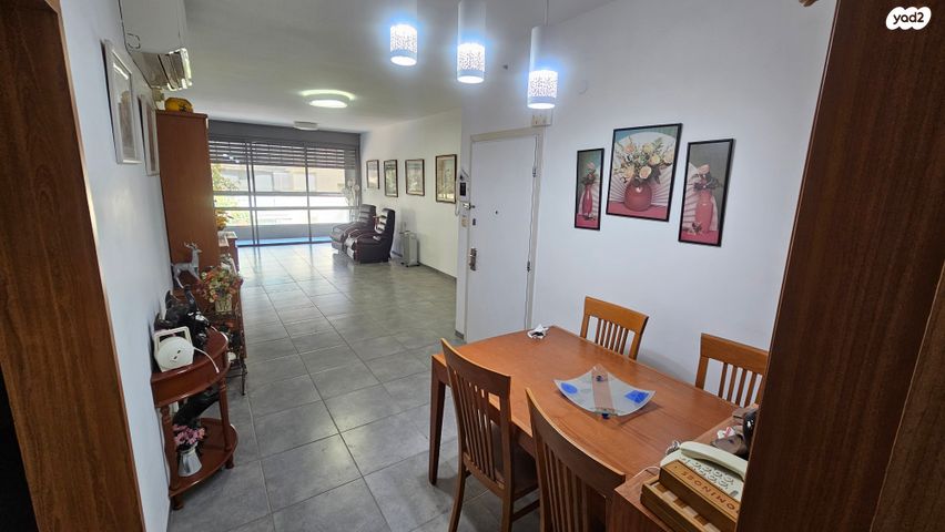 דירה, שלומציון 16, נגבה, רמת גן