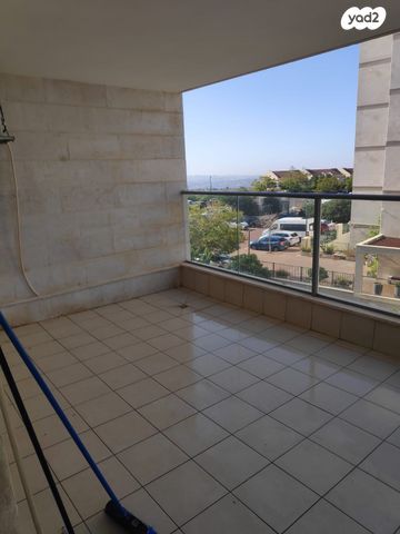 גולן 32