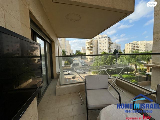 דירה, הגולן, קרית השרון, נתניה