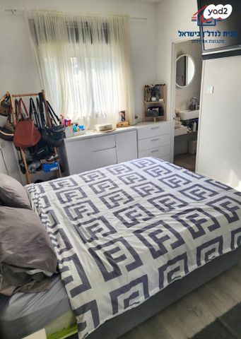 דירה, יהושע רבינוביץ, בן גוריון, חולון