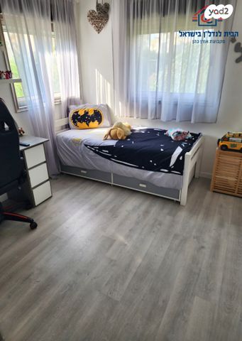 דירה, יהושע רבינוביץ, בן גוריון, חולון