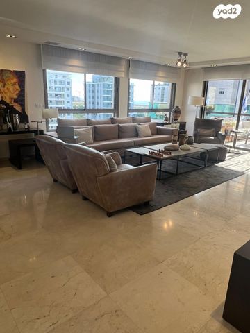 גג/ פנטהאוז