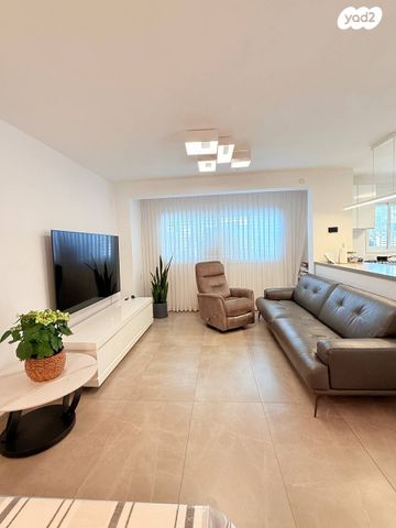 דו משפחתי, הארזים, גבעת שרת, בית שמש