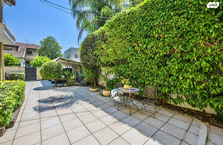 בית פרטי/ קוטג', סלע, רחובות