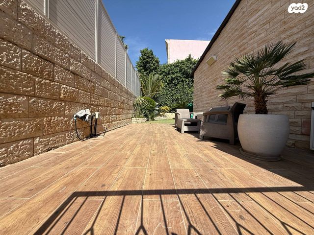 דו משפחתי, הארזים, גבעת שרת, בית שמש