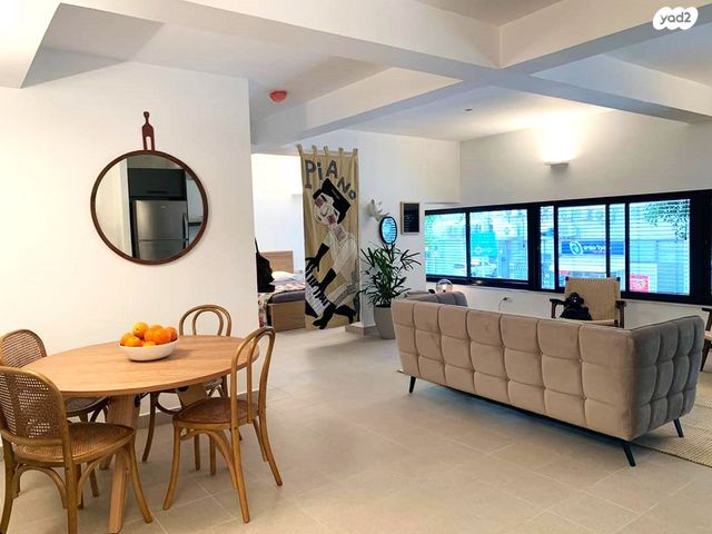 דירה, שדרות המגינים, שער פלמר, תחנת רכבת השמונה, חיפה