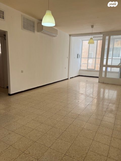 דירה, אליעזר בן יהודה, מרכז העיר דרום, נתניה