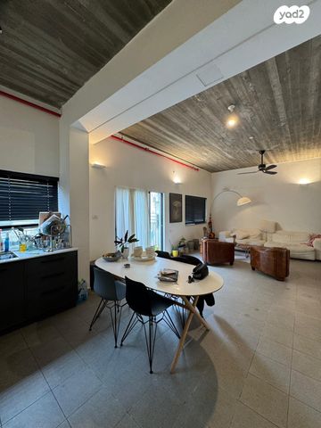 דירה, שדרות המגינים, שער פלמר, תחנת רכבת השמונה, חיפה