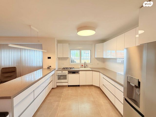 דו משפחתי, הארזים, גבעת שרת, בית שמש