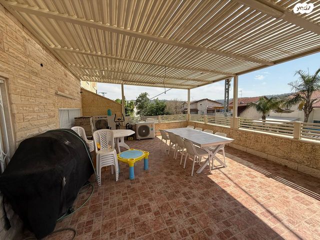 דו משפחתי, הארזים, גבעת שרת, בית שמש