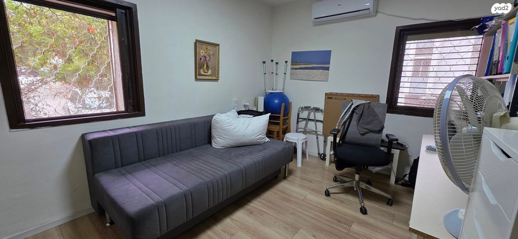 דירה, המייסדים, קרית ספיר, כפר סבא