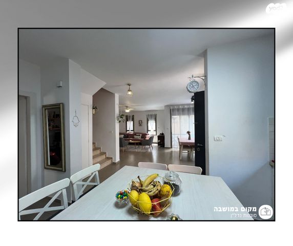 דו משפחתי, בנימינה גבעת עדה