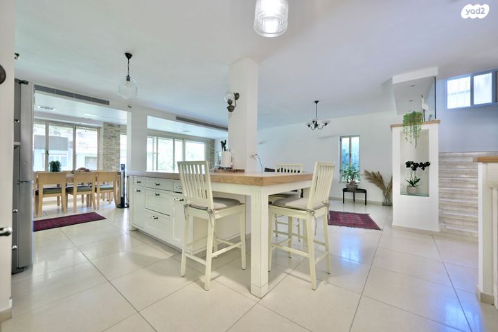 בית פרטי/ קוטג', סלע, רחובות