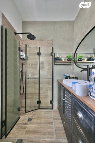 בית פרטי/ קוטג', סלע, רחובות