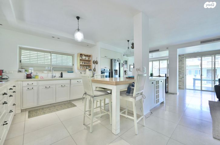 בית פרטי/ קוטג', סלע, רחובות