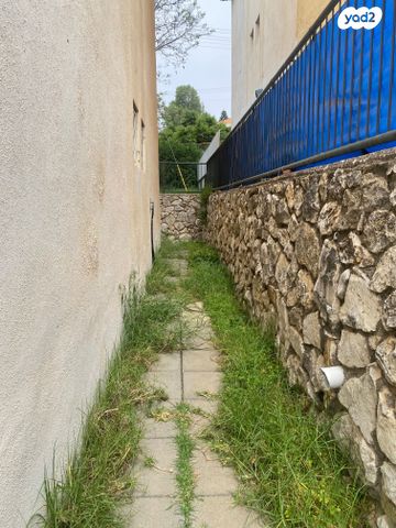 דירת גן, הדפנה, מעלות תרשיחא