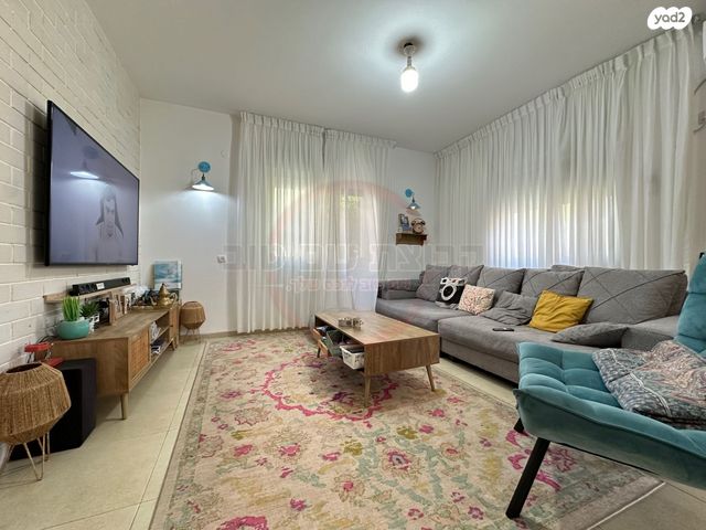 דו משפחתי, המכבים, בנה ביתך, עפולה