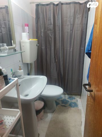 דירה, חכם שלום, מחנה יהודה - לב העיר, ירושלים