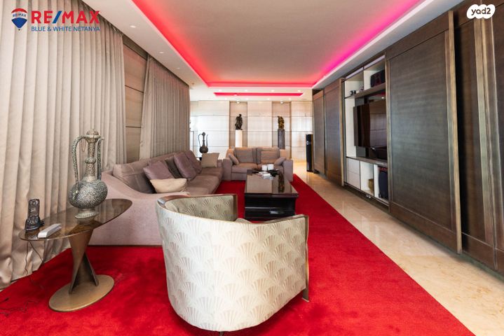 דירה, יוסף לפיד, גלי הים, נתניה