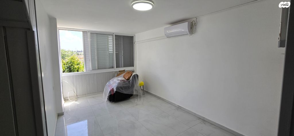 דרך הארבעה 44