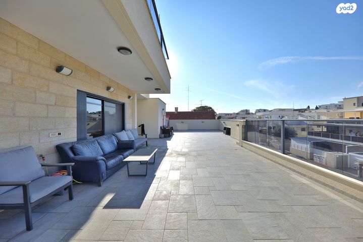 גג/ פנטהאוז, הנביאים, קרית אתא