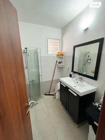 דירה, גן הורדים, אשקלון