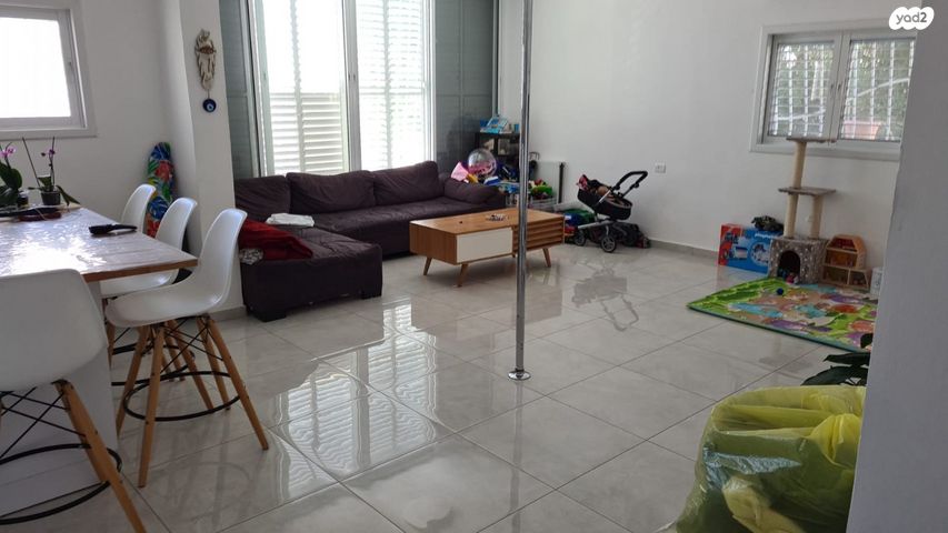 דירה, הנביאים, ד' / מערב מרכז העיר, רחובות