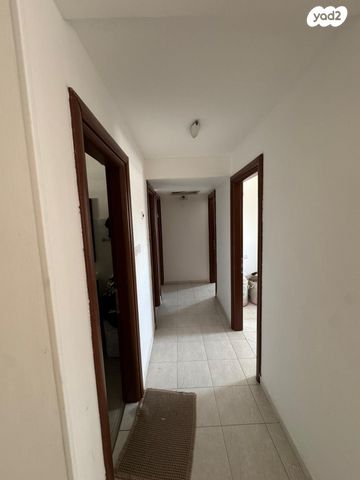 דירה, גן הורדים, אשקלון