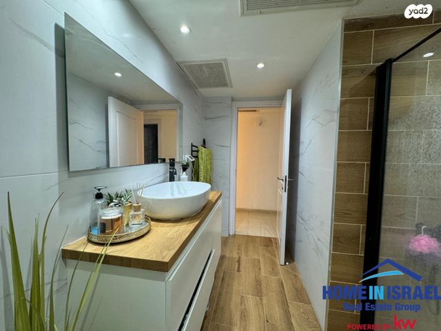 דירה, הגולן, קרית השרון, נתניה