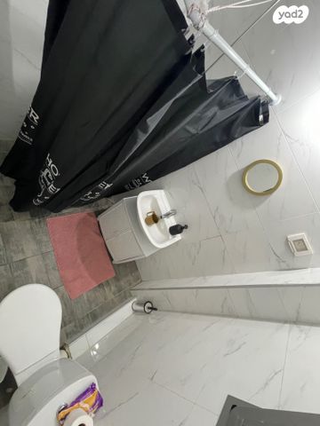 דירה, קטיף, נתיבות מערב, נתיבות