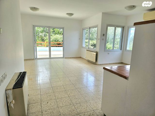 בית פרטי/ קוטג', כפר ורדים