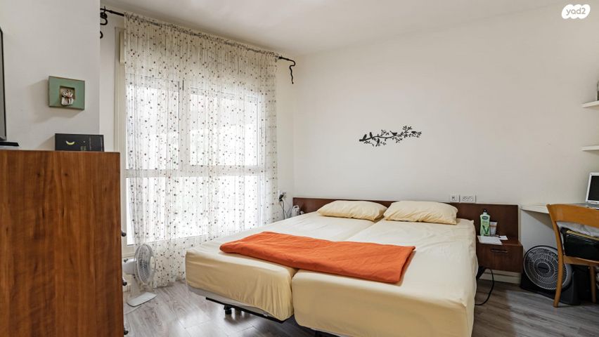 דירה, שמעון בן צבי, שטח 9, גבעתיים