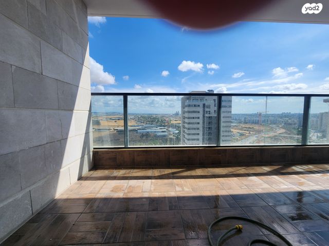 גג/ פנטהאוז, יער ביריה, נופי בן שמן, לוד