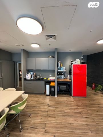 משרדים, דרך מנחם בגין, תל אביב יפו