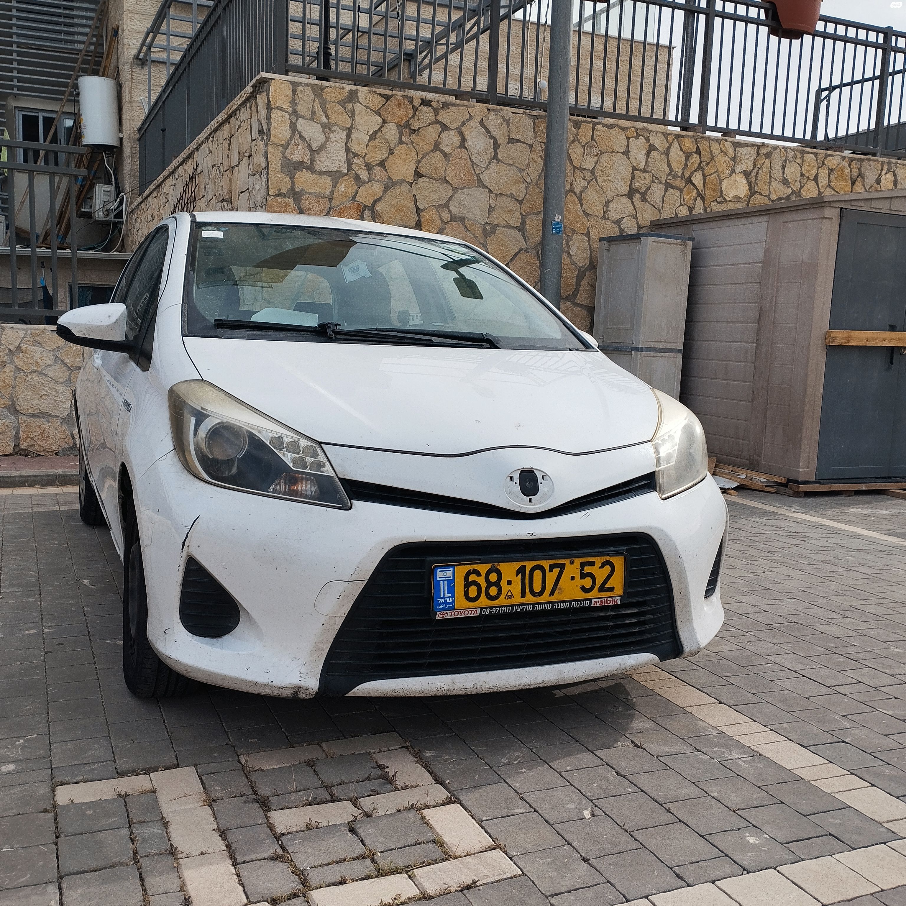 מודעת רכב טויוטה יאריס