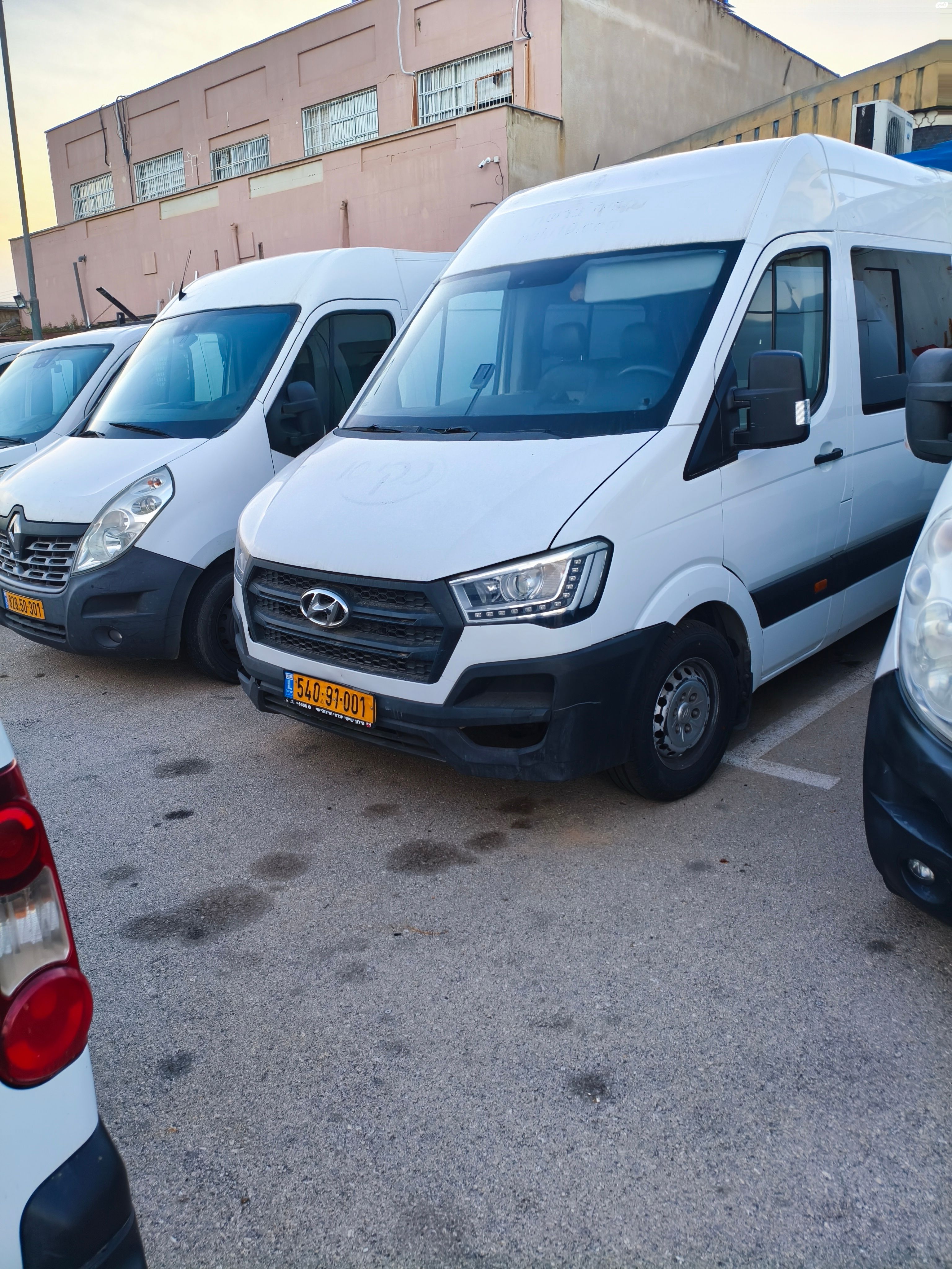 מודעת רכב יונדאי H350