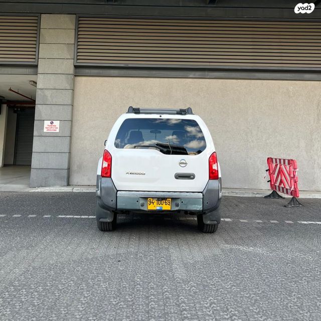 ניסאן אקסטרה