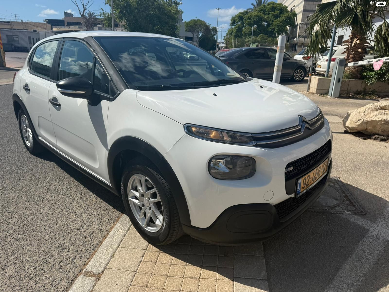 מודעת רכב סיטרואן C3
