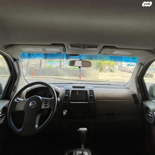 ניסאן אקסטרה