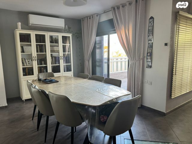 דירה, מזכרת בתיה 13, רובע ט', אשדוד