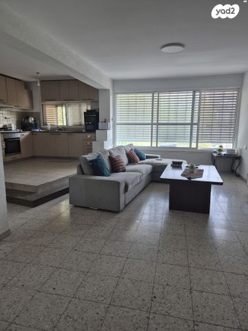קרן היסוד 71
